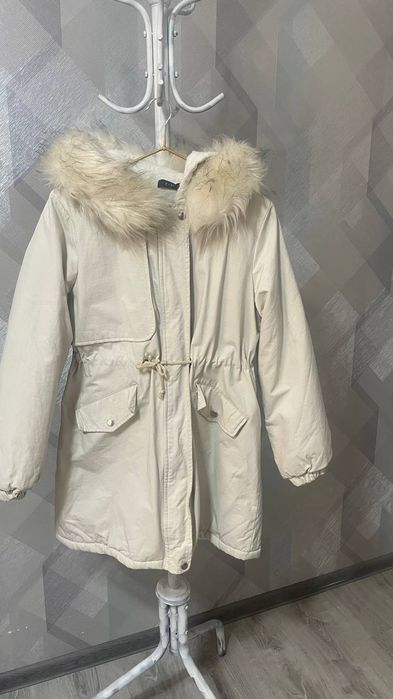 Белая куртка зимняя размер 48