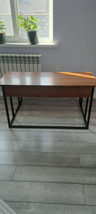 Срочно продам парты школные