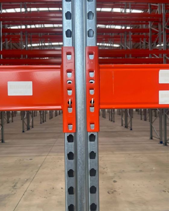 Rafturi metalice industriale