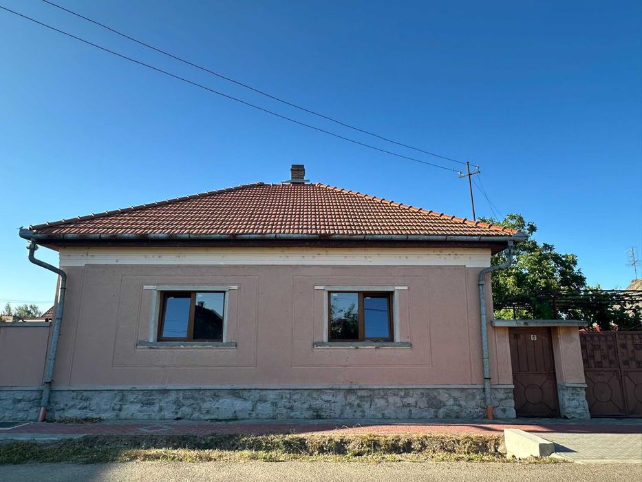 Casa de vanzare la Bors