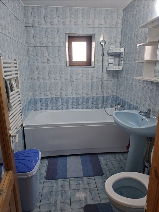Inchiriere Apartament 2 camere la etajul 3