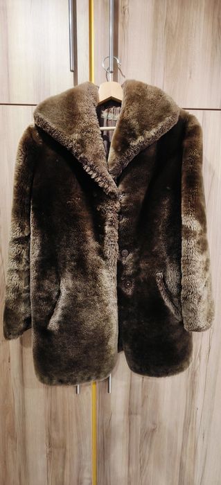 Haină de blană naturală de urs