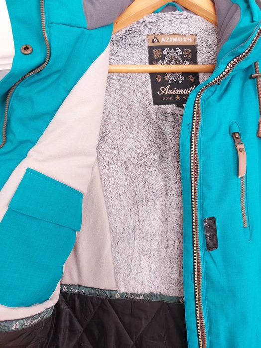 Теплая куртка на осень