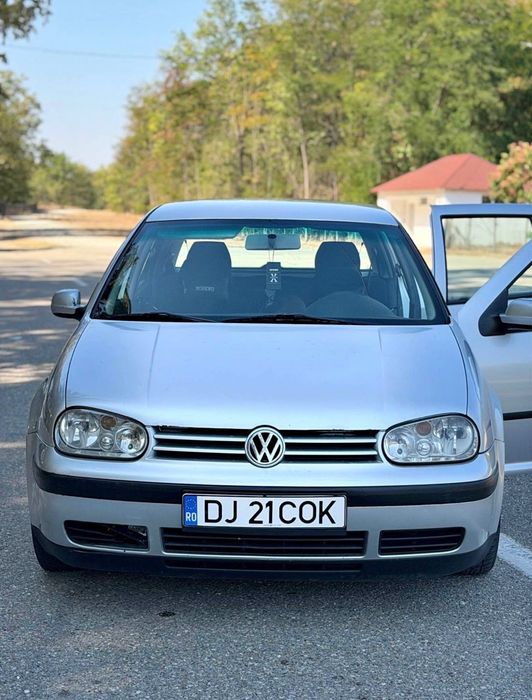 Vând golf 4 1.9 ALH 90 CP acte valabile