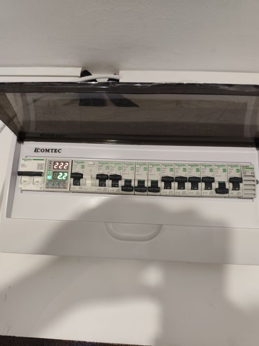 Electrician, instalații electrice, banda led