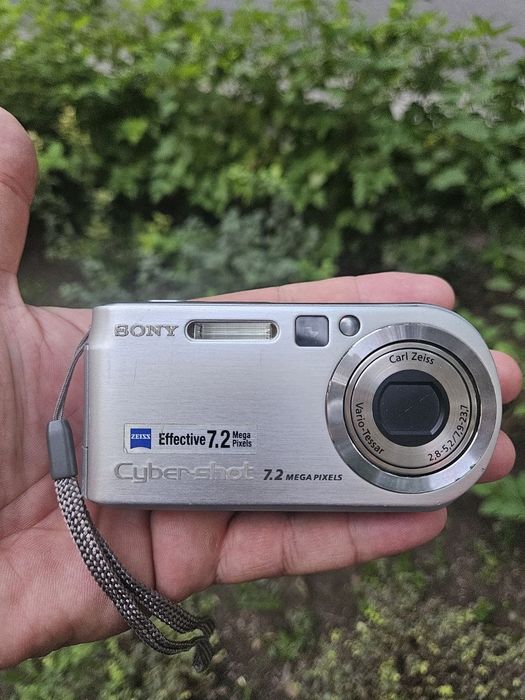 Sony Cyber-Shot цифровой фотоаппарат