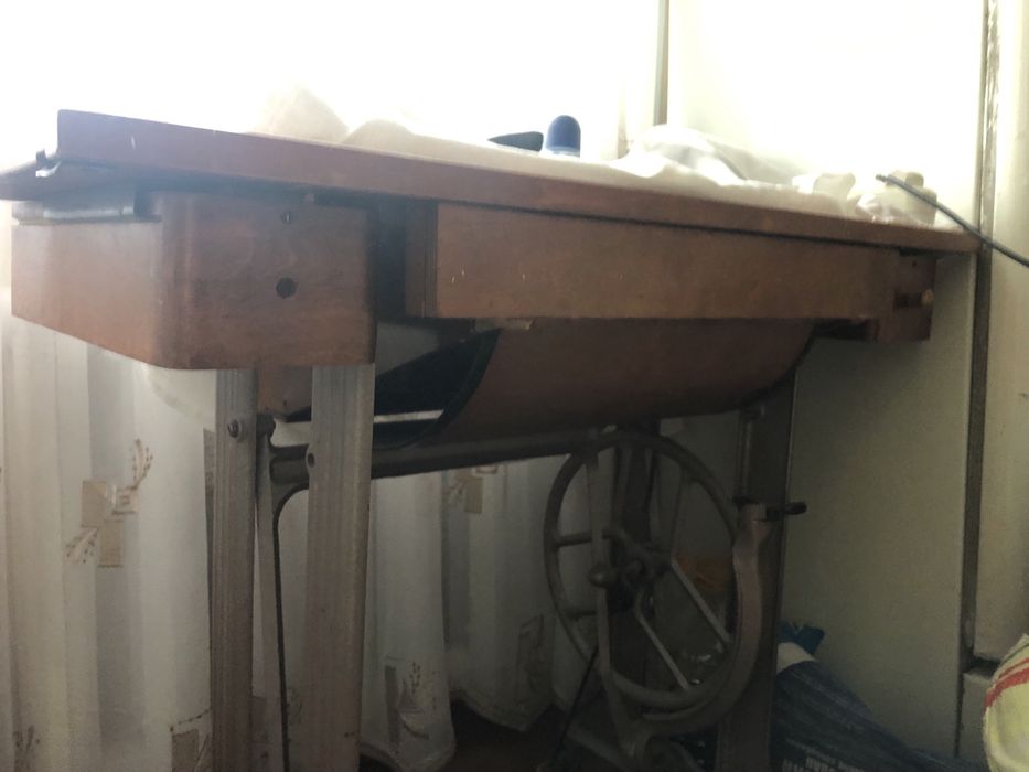 Швейная машинка советская