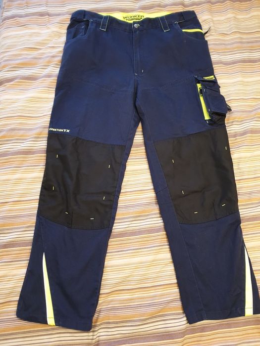 Vand pantaloni munca marimea 56
