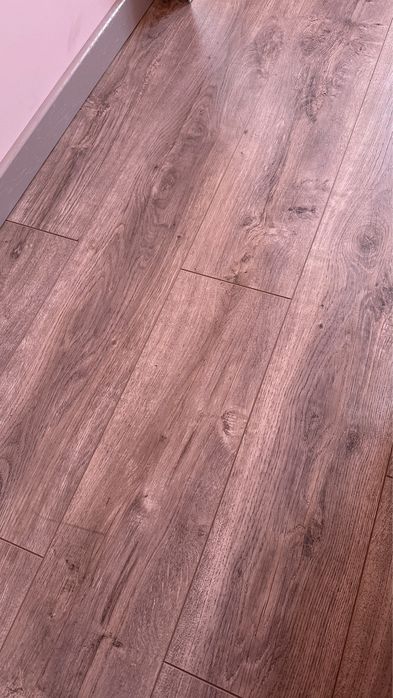 Продам новый ламинат 10 пачек!