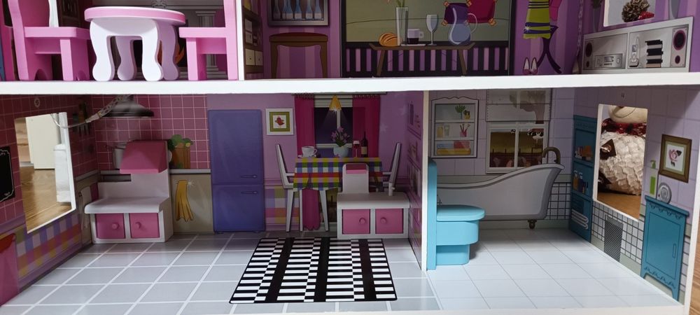 Къща за кукли с обзавеждане