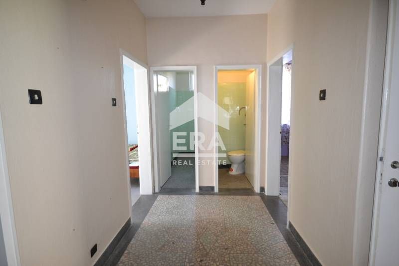 Продава се Многостаен апартамент в Хасково, Дружба 1 - 124 кв.м за 802 €/кв.м - Снимка #8