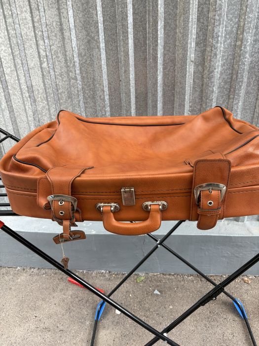 Чемодан кожанный ретро