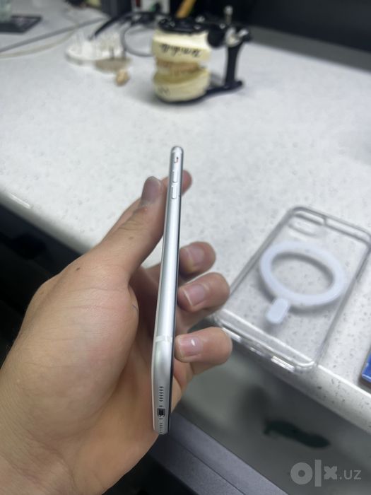 iphone se 2 64gb 80 yomks