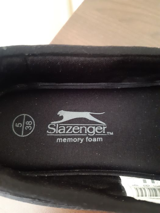 Slazenger с мемори стелка