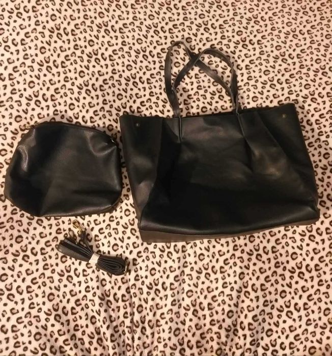 Дамска черна чанта