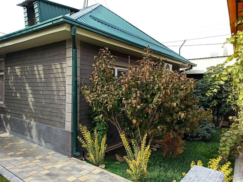 Продается уютный дом у реки с видом на горы. Чирчик, Аранча 8 соток.