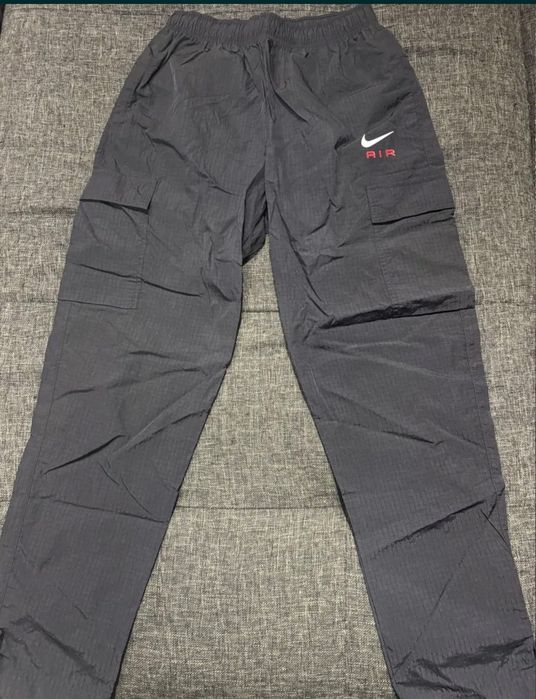 Оригинален шушляково панталон Nike Air
