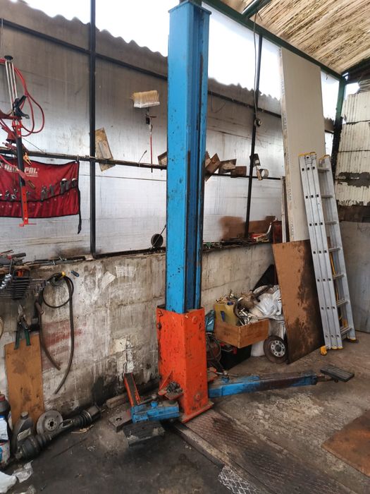 Elevator 2 coloane 220V / 380V