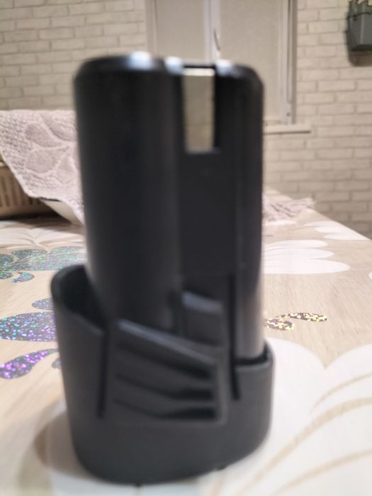 Аккумулятор батарейка на шуруповёрт DWT