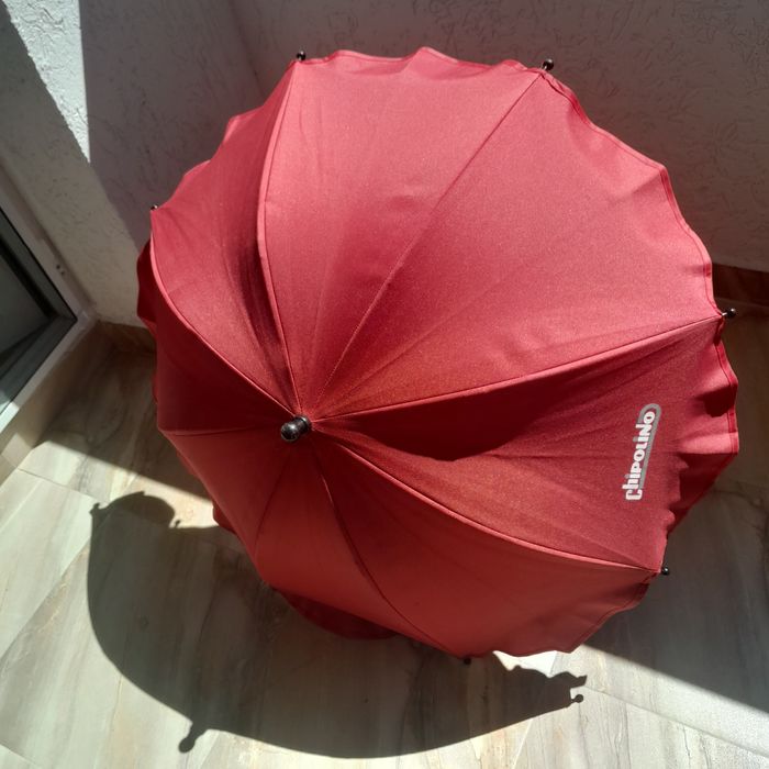 Чадърче и стойка за чаша