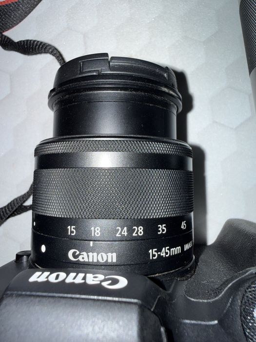 Canon EOS M50 mirrorless, kit full + obiectiv 55-200 + Flash canon 430 RX3 full box