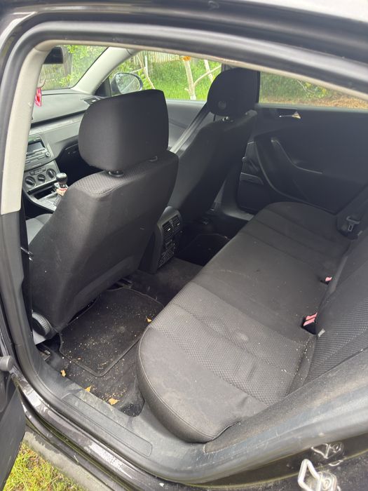 Dezmembrez Volkswagen Passat B6 1.6 FSI BLF 116 CP – mașină completă