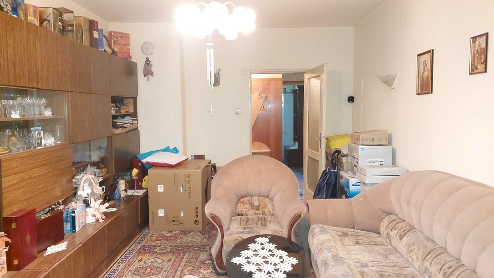 Дава се под наем Тристаен апартамент в София, Център - 88 кв.м за 179000 € - Снимка #4