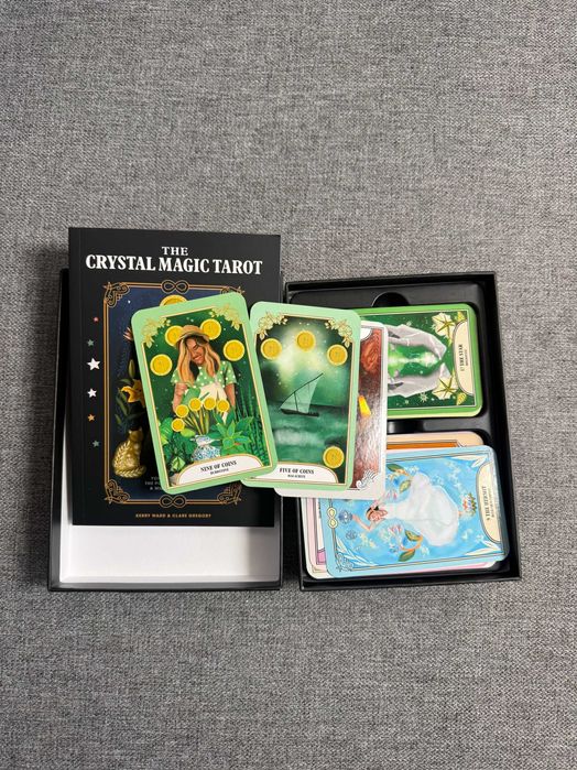 The Crystal Magic Tarot – комплект карти и книга