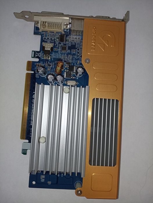 Gigabyte geforce 7200 gs Видеокарта