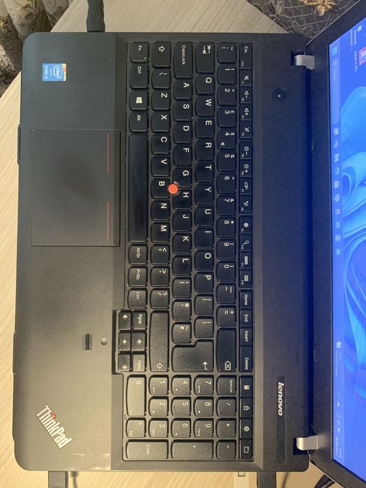 Vand laptop Lenovo ThinkPad E540.