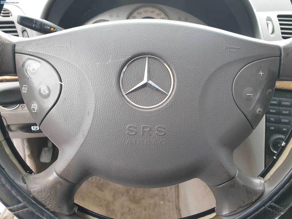 Airbag de pe Volan in 4 Spite Culoare Negru Mercedes Clasa E Class W211 2002 - 2009 [K3481]