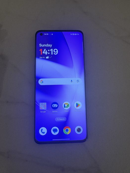 One Plus 11 5G 256Gb 12 Gb RAM