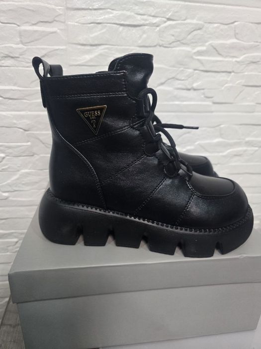 Ghete îmblănite dama