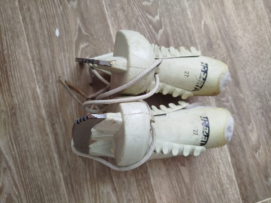 Продам детские коньки 30-32 р.