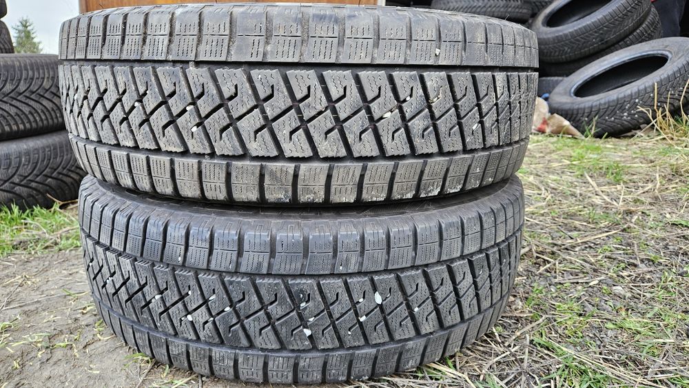 2бр гуми 215 65 16С дот 21 ласа lassa