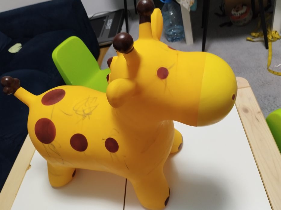 Girafa de sarit pentru copii