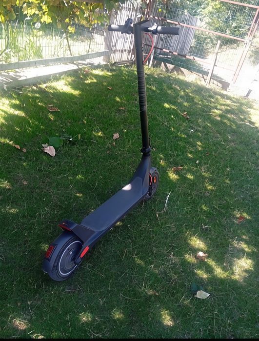 Vând Trotineta Electrica Xiaomi 4 Lite