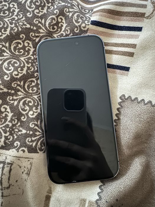 Продам Айфон 14 про. 128 гб память.