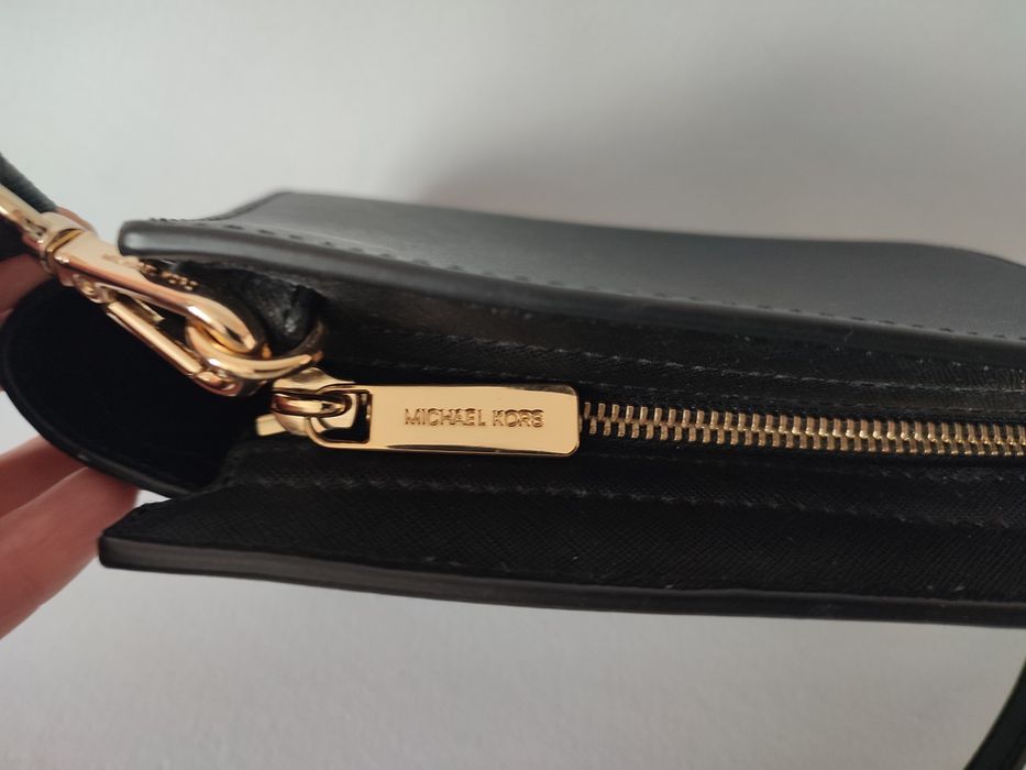 Michael Kors нова дамска чантичка естествена кожа сафиано