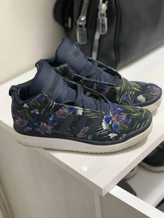 Маратонки адидад оригинал