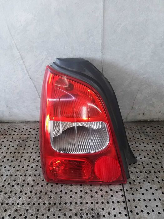 Stop tripla lampa stanga renault twingo 2 8200387888