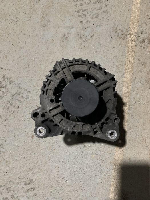 Alternator Audi A4 B8 2.0 TDI 2011