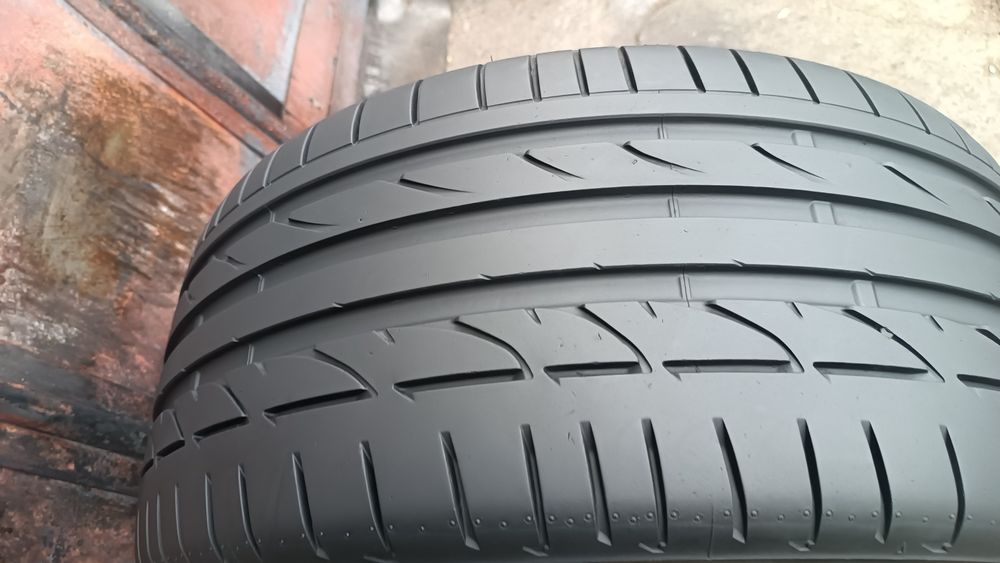 255/40/18 Bridgestone