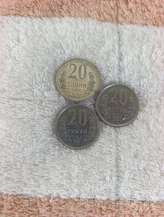 Монета узб с дефектом
