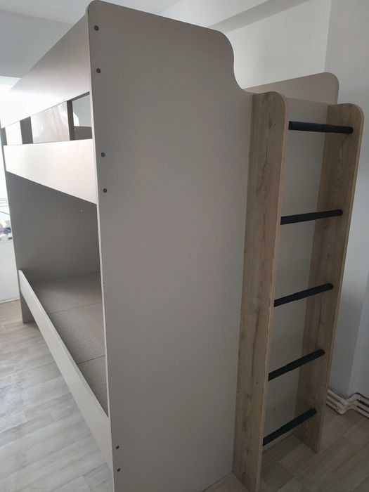 Paturi supraetajate copii Staer