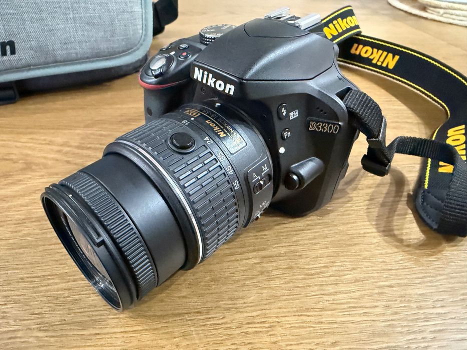 Nikon D3300 обектив, чанта - като НОВ