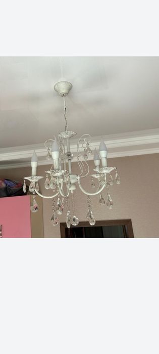 Продам люстры 6 штук