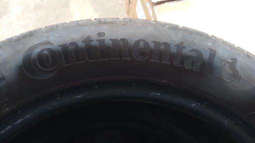 Автомобилни гуми Continental 215/55 R 17 98H