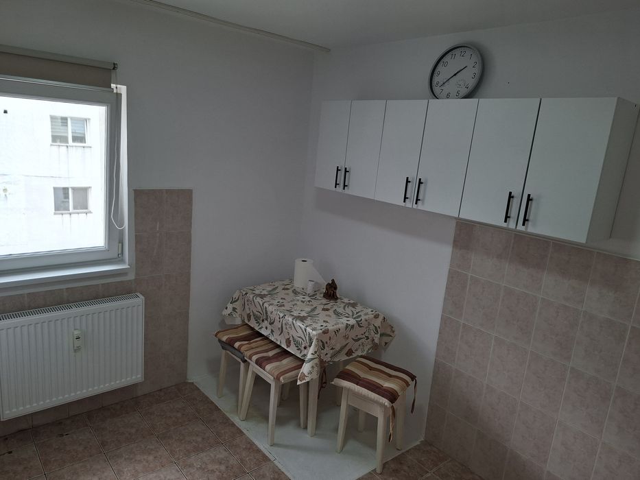 Vand apartament 2 camere