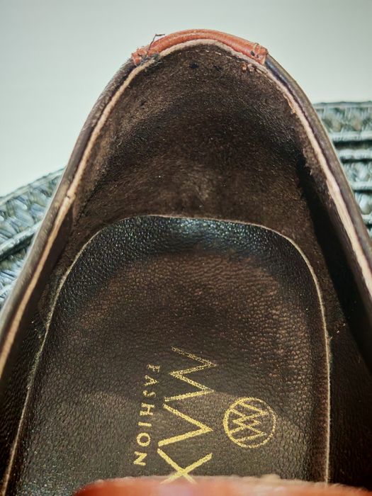 Pantofi eleganți bărbați MAX Fashion, din piele naturală, mărimea 41 – Purtați o singură dată (Stare excelentă)